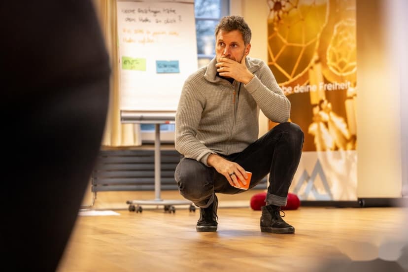 Felix nachdenklich im Workshop